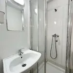 アパート Amplo Com 4 Quartos Na Zona Universitaria *