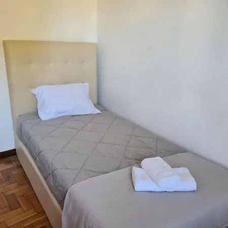Amplo Com 4 Quartos Na Zona Universitaria Apartament *