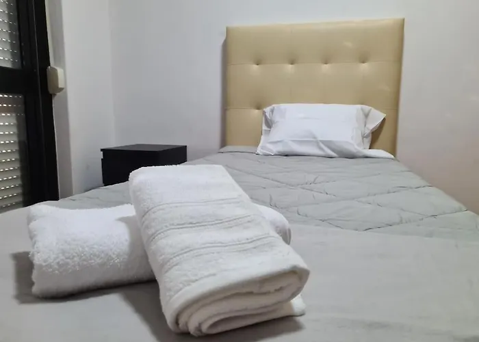 公寓 Amplo Com 4 Quartos Na Zona Universitaria 波尔图